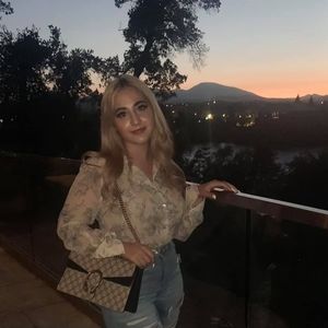 Meet your Posher, Olga